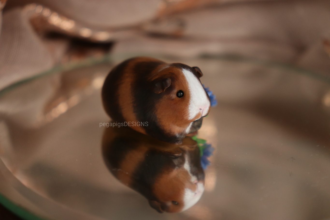 Basic Mehrfarbige Meerschweinchen Figur